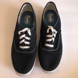 Navy Lace Up Ked Shoes Size 7.5 Women’s